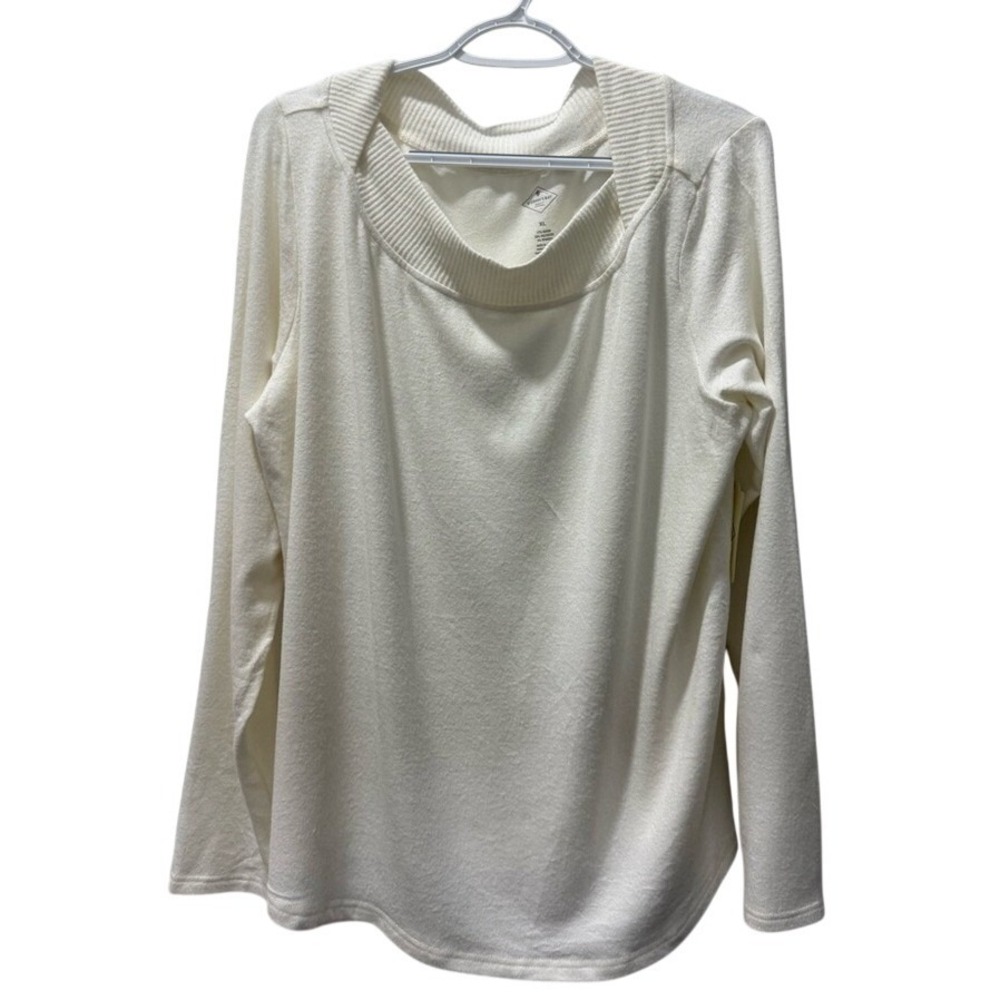 St. John's Bay Cream Long Sleeve Top size XL‎